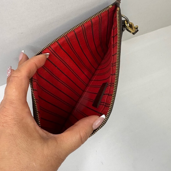 LOUIS VUITTON Damier Neverfull MM Accessory Pouch LV France. - Picture 7 of 10